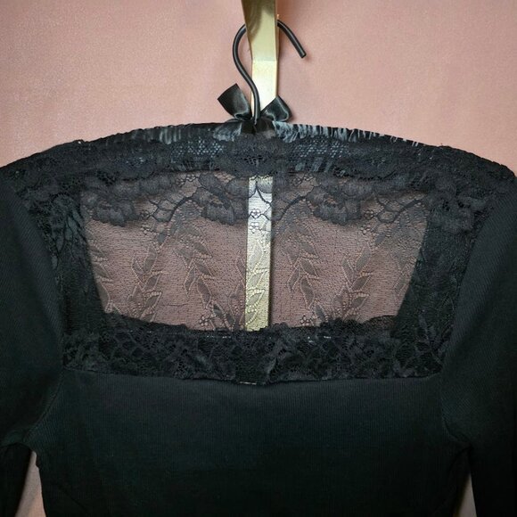 NWT FREE PEOPLE Cuff It Lace Top Black L - Picture 8 of 12